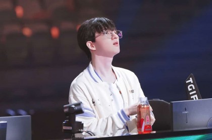 스트리머 로고