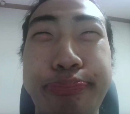 스트리머 로고
