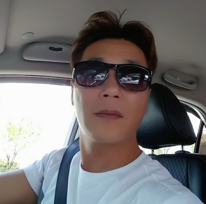 스트리머 로고