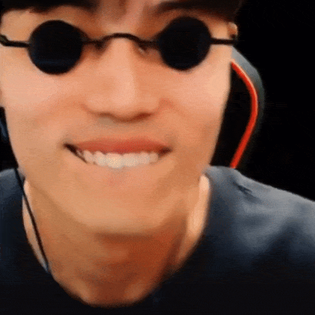 스트리머 로고