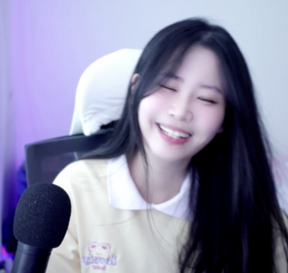 스트리머 로고