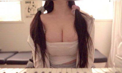 김유월_