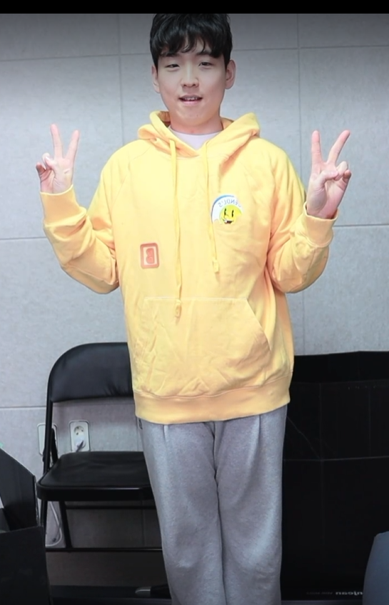 쪼이 옷입히기 컨텐츠 (겨울옷편) 데이트룩 신청받습니다 상금10000개